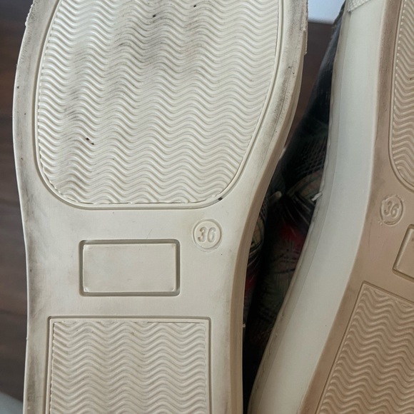 High-Top Sneakers with Colorful butterfly Pattern by Goby- Size 5 - Picture 8 of 12